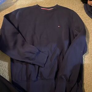 Men’s Tommy crewneck
